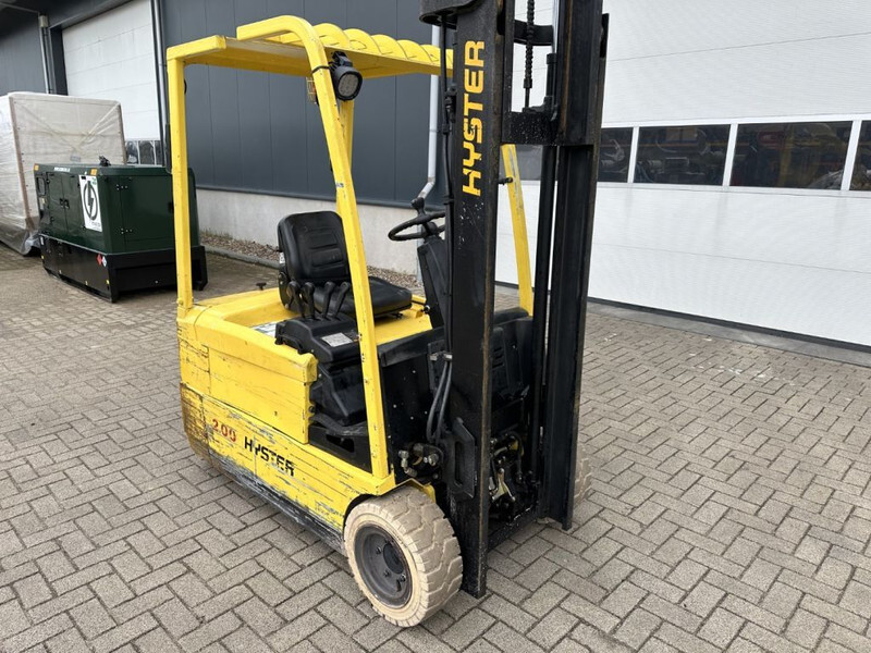 Hyster J2.00XMI 2 ton Triplex Freelift Sideshift Elektra Heftruck accu 2012 - Электропогрузчик: фото 5 Hyster J2.00XMI 2 ton Triplex Freelift Sideshift Elektra Heftruck accu 2012 - Электропогрузчик: фото 5