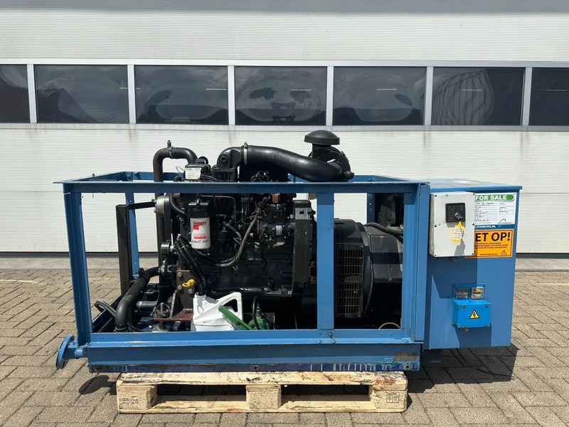 Iveco FPT NEF 45 AM1A.S500 Stamford 50 kVA generatorset - Электрогенератор: фото 1 Iveco FPT NEF 45 AM1A.S500 Stamford 50 kVA generatorset - Электрогенератор: фото 1