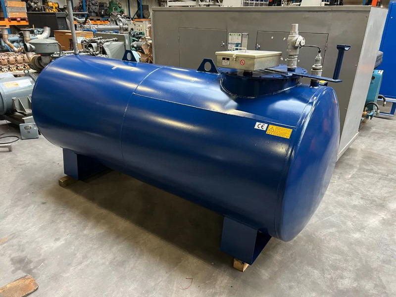 Kiwa IBC 4000 liter Kiwa Dubbelwandige Dieseltank - Морской контейнер: фото 5 Kiwa IBC 4000 liter Kiwa Dubbelwandige Dieseltank - Морской контейнер: фото 5