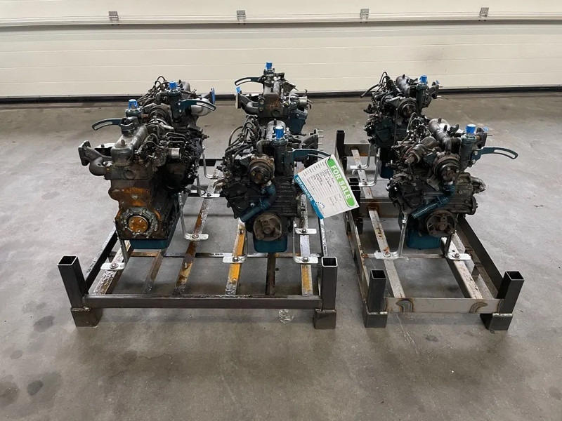 Kubota D722 dieselmotor 3 cilinder 18 PK (4stuks!) - Двигатель для Погрузочно-разгрузочной техники: фото 2 Kubota D722 dieselmotor 3 cilinder 18 PK (4stuks!) - Двигатель для Погрузочно-разгрузочной техники: фото 2