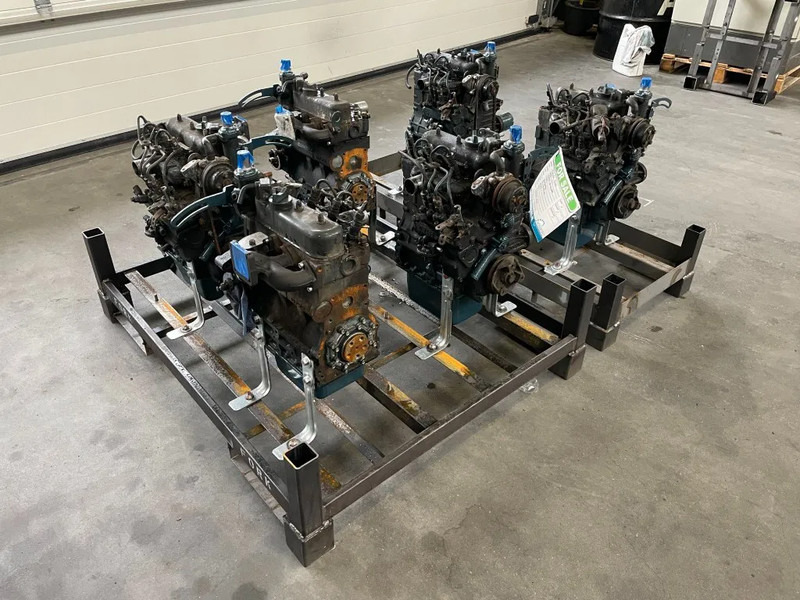Kubota D722 dieselmotor 3 cilinder 18 PK (6 stuks!) - Двигатель для Погрузочно-разгрузочной техники: фото 1 Kubota D722 dieselmotor 3 cilinder 18 PK (6 stuks!) - Двигатель для Погрузочно-разгрузочной техники: фото 1