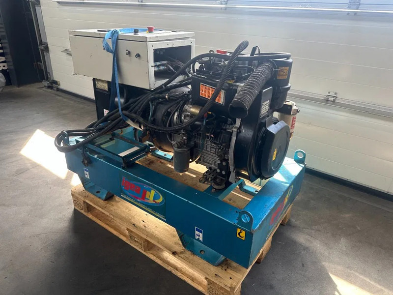 Lombardini 9LD 561-2 Mecc Alte Spa 16 kVA generatorset - Электрогенератор: фото 2 Lombardini 9LD 561-2 Mecc Alte Spa 16 kVA generatorset - Электрогенератор: фото 2