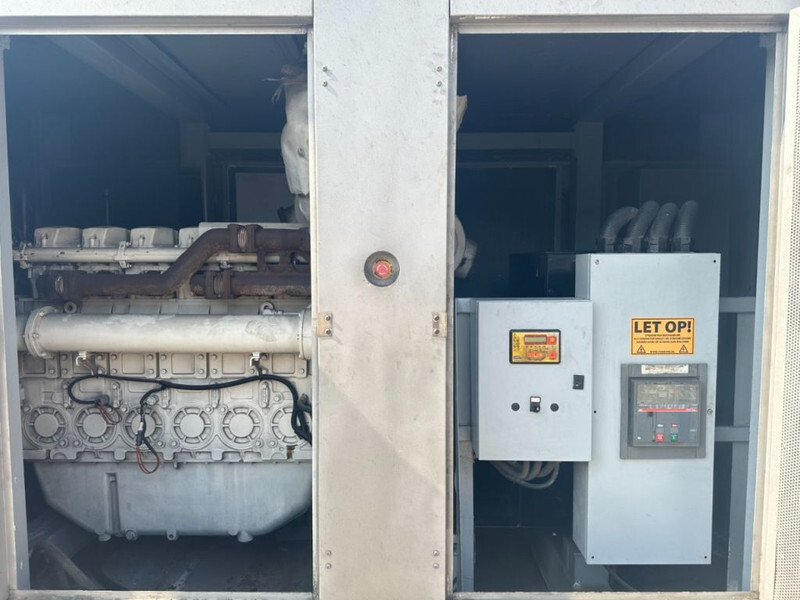 Perkins 4006-23TAG3A Stamford 900 kVA Silent generatorset - Электрогенератор: фото 2 Perkins 4006-23TAG3A Stamford 900 kVA Silent generatorset - Электрогенератор: фото 2