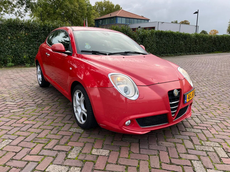Alfa Romeo MiTo 1.4 T - Хэтчбек: фото 4 Alfa Romeo MiTo 1.4 T - Хэтчбек: фото 4