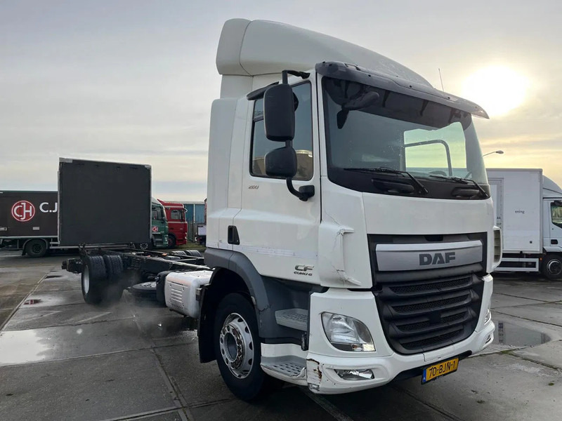 DAF CF 260 CF 260 FA CHASSIS CABINE EURO 6 - Грузовик-шасси: фото 3 DAF CF 260 CF 260 FA CHASSIS CABINE EURO 6 - Грузовик-шасси: фото 3