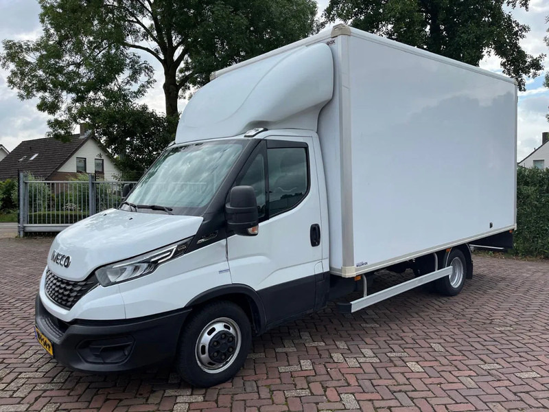 Iveco Daily 35C16 Achterdeuren (15 diverse modellen op voorraad) - Фургон с закрытым кузовом, Грузопассажирский фургон: фото 1 Iveco Daily 35C16 Achterdeuren (15 diverse modellen op voorraad) - Фургон с закрытым кузовом, Грузопассажирский фургон: фото 1