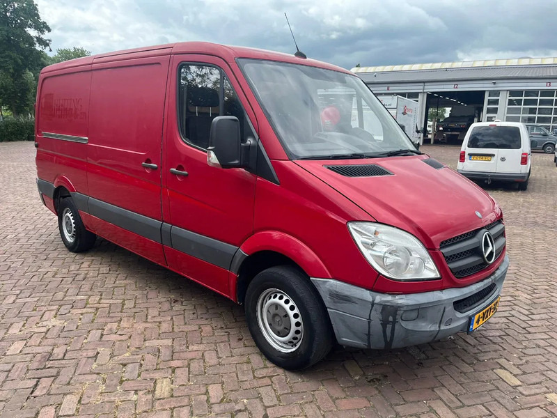 Mercedes-Benz Sprinter 313 L2H1 - Цельнометаллический фургон: фото 1 Mercedes-Benz Sprinter 313 L2H1 - Цельнометаллический фургон: фото 1
