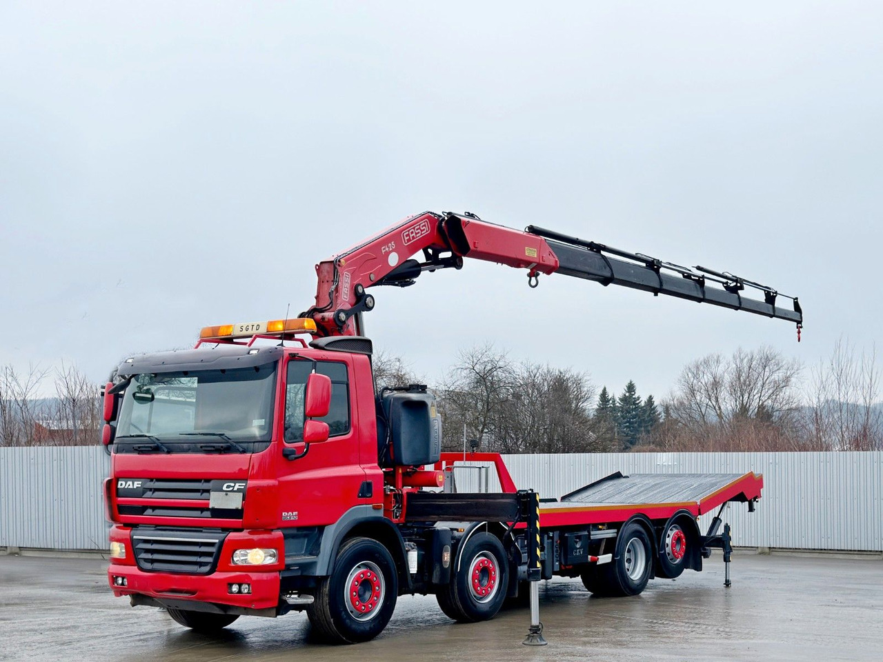 DAF 85.510*ABSCHLEPPWAGEN 8,00m+ FASSI F4 A.2.26 - Автоманипулятор: фото 4 DAF 85.510*ABSCHLEPPWAGEN 8,00m+ FASSI F4 A.2.26 - Автоманипулятор: фото 4