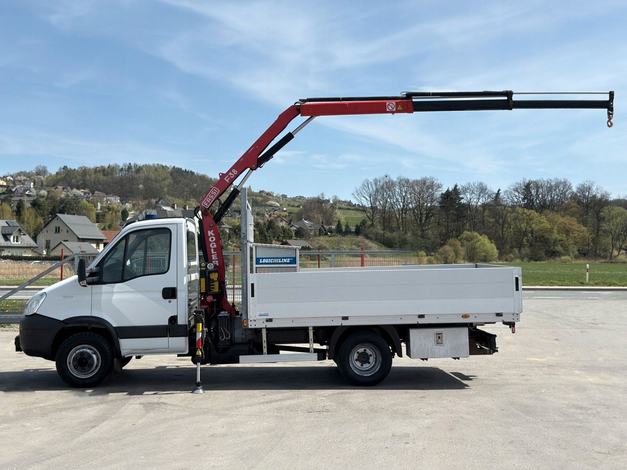 Iveco Daily 65C14 Pritsche 3,75 m FASSI F38 A.22 - Малотоннажный бортовой грузовик: фото 3 Iveco Daily 65C14 Pritsche 3,75 m FASSI F38 A.22 - Малотоннажный бортовой грузовик: фото 3
