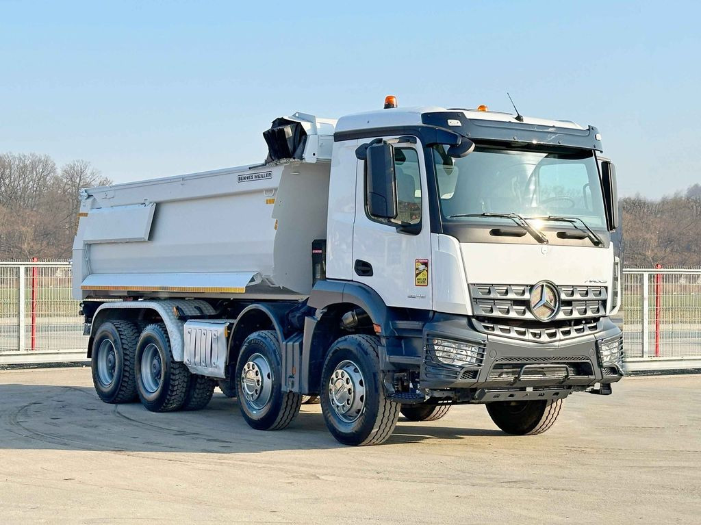 Mercedes-Benz AROCS 3246* KIPPER / 8x4 * TOPZUSTAND - Самосвал: фото 1 Mercedes-Benz AROCS 3246* KIPPER / 8x4 * TOPZUSTAND - Самосвал: фото 1