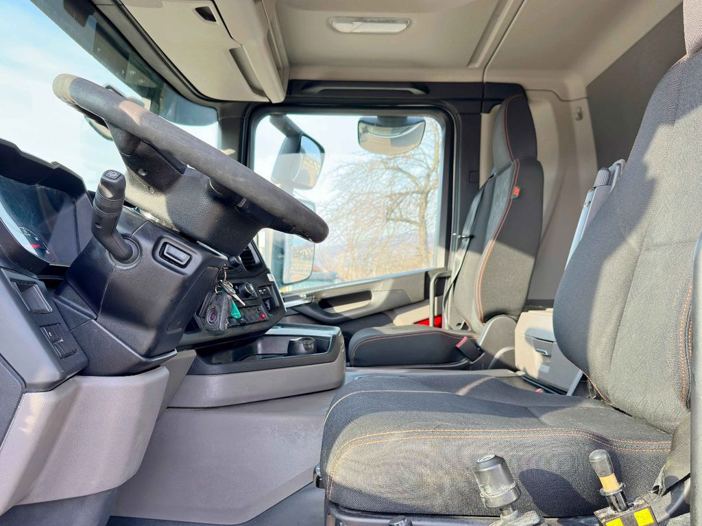 Самосвал Scania G 410 * Kipper + BORDMATIC* TOPZUSTAND / 8x4 Scania G 410 * Kipper + BORDMATIC* TOPZUSTAND / 8x4: фото 9 Самосвал Scania G 410 * Kipper + BORDMATIC* TOPZUSTAND / 8x4 Scania G 410 * Kipper + BORDMATIC* TOPZUSTAND / 8x4: фото 9