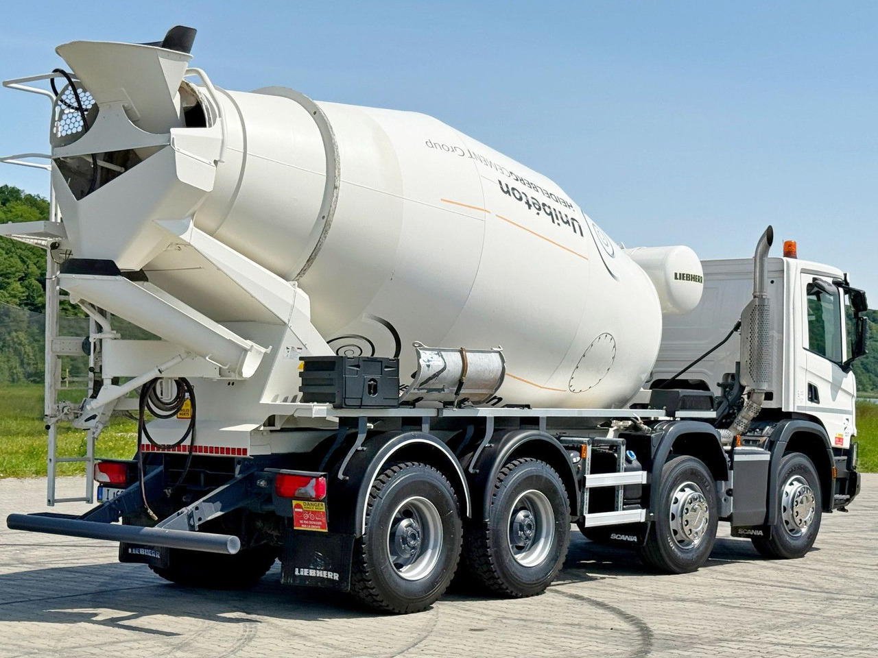 Scania P 410 XT * Betonmischer * 8x4 * TOPZUSTAND - Автобетоносмеситель: фото 5 Scania P 410 XT * Betonmischer * 8x4 * TOPZUSTAND - Автобетоносмеситель: фото 5