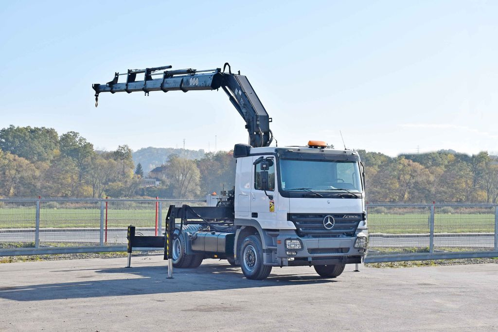 Mercedes-Benz ACTROS 1844 * Sattelzugmaschine *HIAB 330-5/FUNK - Тягач: фото 2 Mercedes-Benz ACTROS 1844 * Sattelzugmaschine *HIAB 330-5/FUNK - Тягач: фото 2