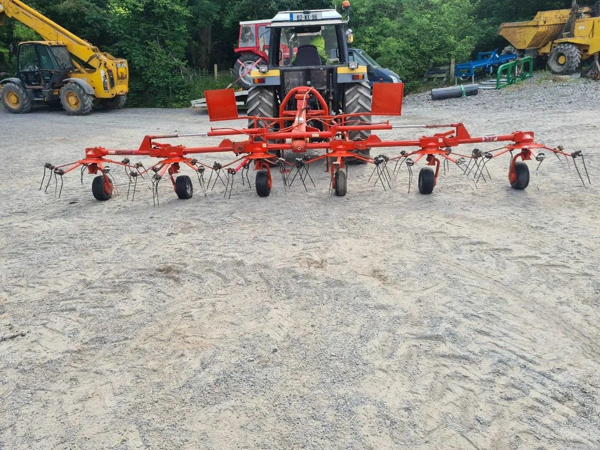 Sip Spider 680 Tedder - Сеноворошилка: фото 1 Sip Spider 680 Tedder - Сеноворошилка: фото 1
