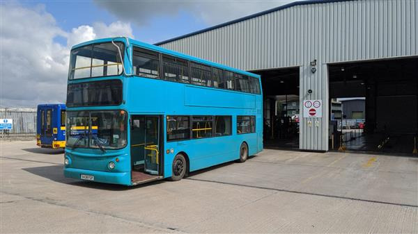 Reduced to £30,000, 2001 Double decker accommodation bus, fully equipped, MOT tested, currently in Hayes, Middlesex. - Двухэтажный автобус: фото 2 Reduced to £30,000, 2001 Double decker accommodation bus, fully equipped, MOT tested, currently in Hayes, Middlesex. - Двухэтажный автобус: фото 2