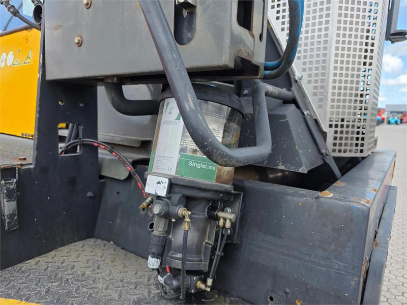 Терминальный тягач Terberg RT222 4x4: фото 12 Терминальный тягач Terberg RT222 4x4: фото 12