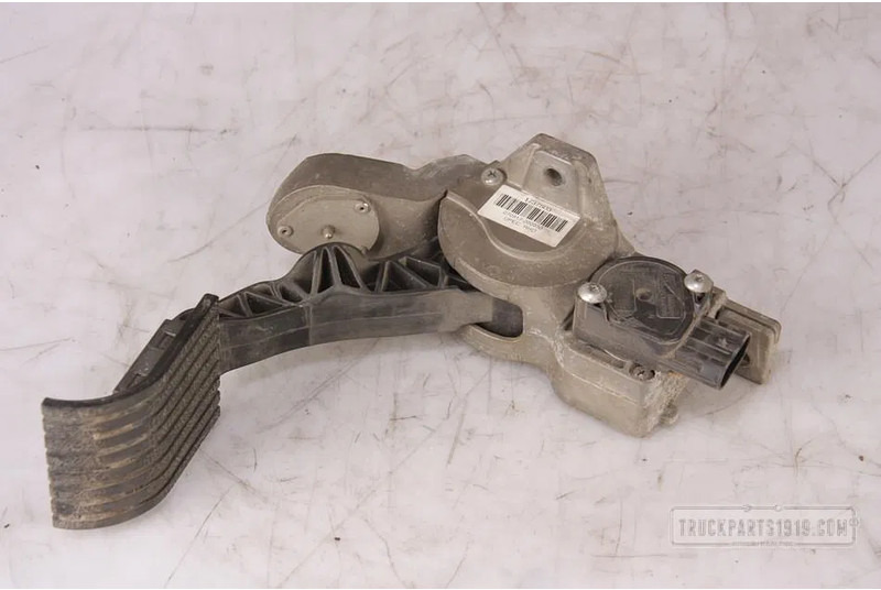 DAF 1737503 Gaspedaal DAF XF105 - Приборная панель для Грузовиков: фото 1 DAF 1737503 Gaspedaal DAF XF105 - Приборная панель для Грузовиков: фото 1