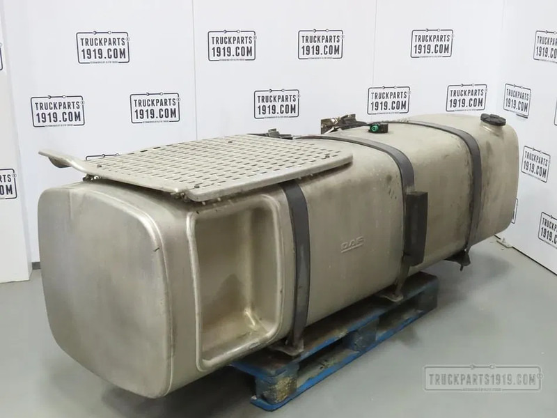 DAF 1944801 | Brandstoftank + steunen 845L - Топливный бак для Грузовиков: фото 1 DAF 1944801 | Brandstoftank + steunen 845L - Топливный бак для Грузовиков: фото 1