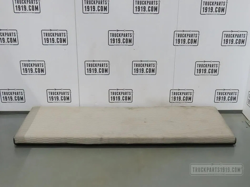 DAF 2147180 Bovenbed matras DAF - Сиденье для Грузовиков: фото 1 DAF 2147180 Bovenbed matras DAF - Сиденье для Грузовиков: фото 1