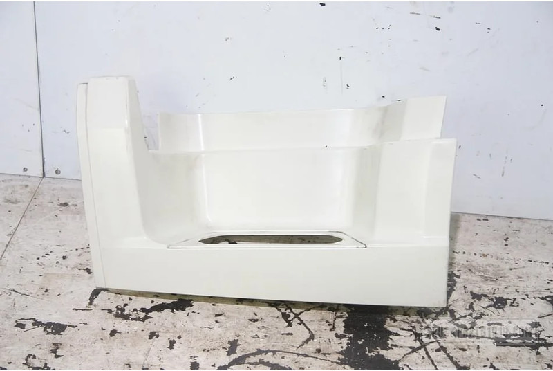 DAF Body & Chassis Parts Opstapbak Li. DAF CF 85 - Боковая подножка для Грузовиков: фото 1 DAF Body & Chassis Parts Opstapbak Li. DAF CF 85 - Боковая подножка для Грузовиков: фото 1