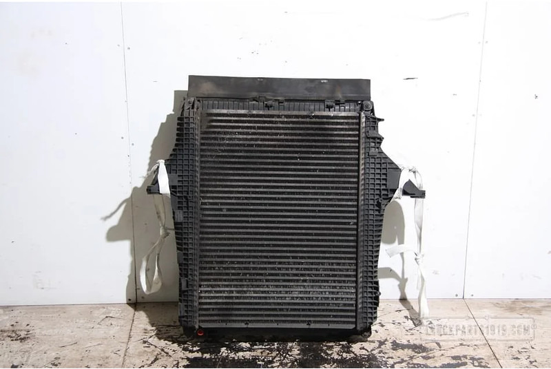 MAN Cooling System Radiateur intercooler TGL - Радиатор для Грузовиков: фото 1 MAN Cooling System Radiateur intercooler TGL - Радиатор для Грузовиков: фото 1