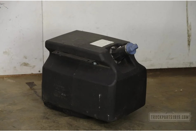 MAN Exhaust System AdBlue Tank 40L. - Бак для AdBlue для Грузовиков: фото 1 MAN Exhaust System AdBlue Tank 40L. - Бак для AdBlue для Грузовиков: фото 1