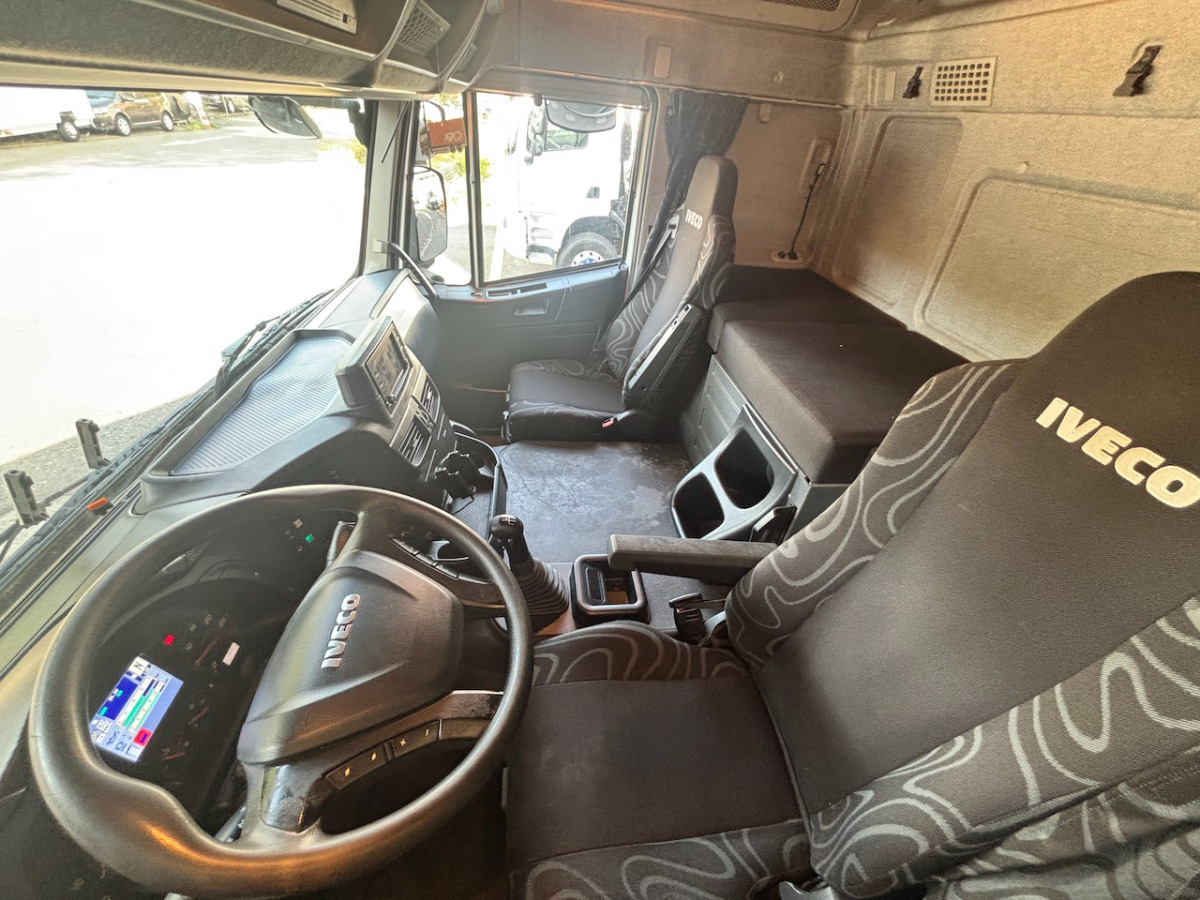 IVECO 190S40 Stralis - Тентованный грузовик: фото 4 IVECO 190S40 Stralis - Тентованный грузовик: фото 4