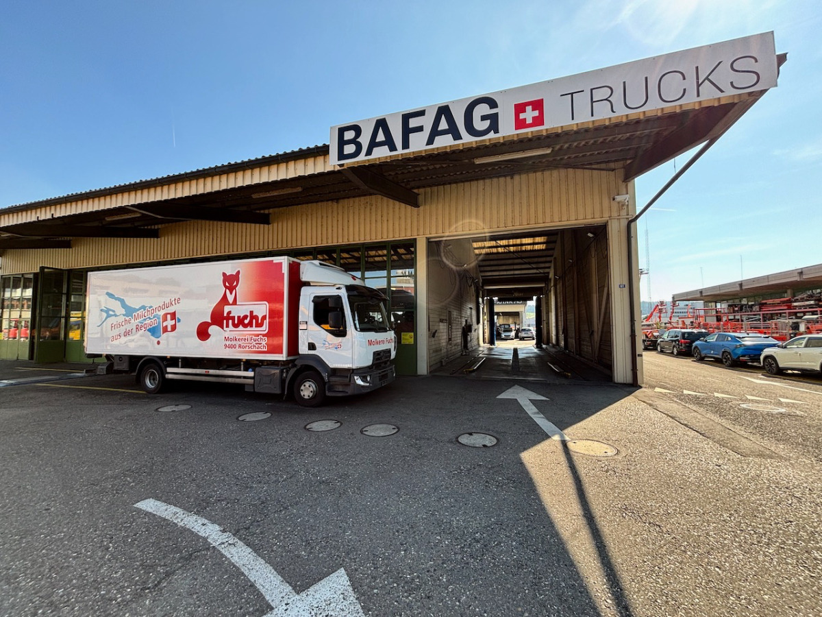 RENAULT D12.240 - Рефрижератор: фото 2 RENAULT D12.240 - Рефрижератор: фото 2