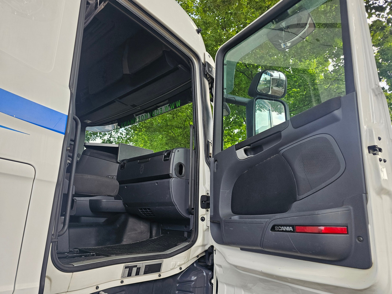 Тягач Scania R440 Highline: фото 12