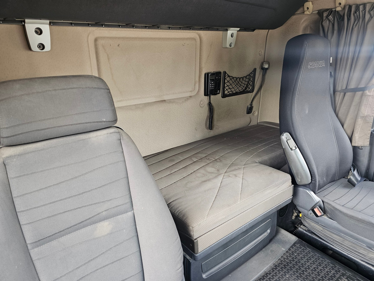 Тягач Scania R440 Highline: фото 9