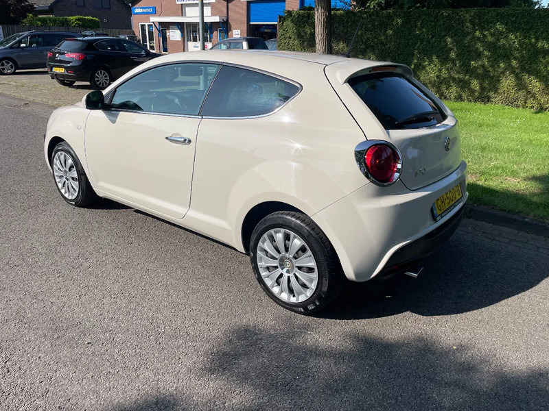 Alfa Romeo MiTo ZEER MOOI in prijs verlaagt - Хэтчбек: фото 4 Alfa Romeo MiTo ZEER MOOI in prijs verlaagt - Хэтчбек: фото 4