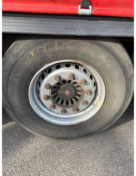 Kässbohrer Taut line XXL certificaat bij - Тентованный полуприцеп: фото 4 Kässbohrer Taut line XXL certificaat bij - Тентованный полуприцеп: фото 4