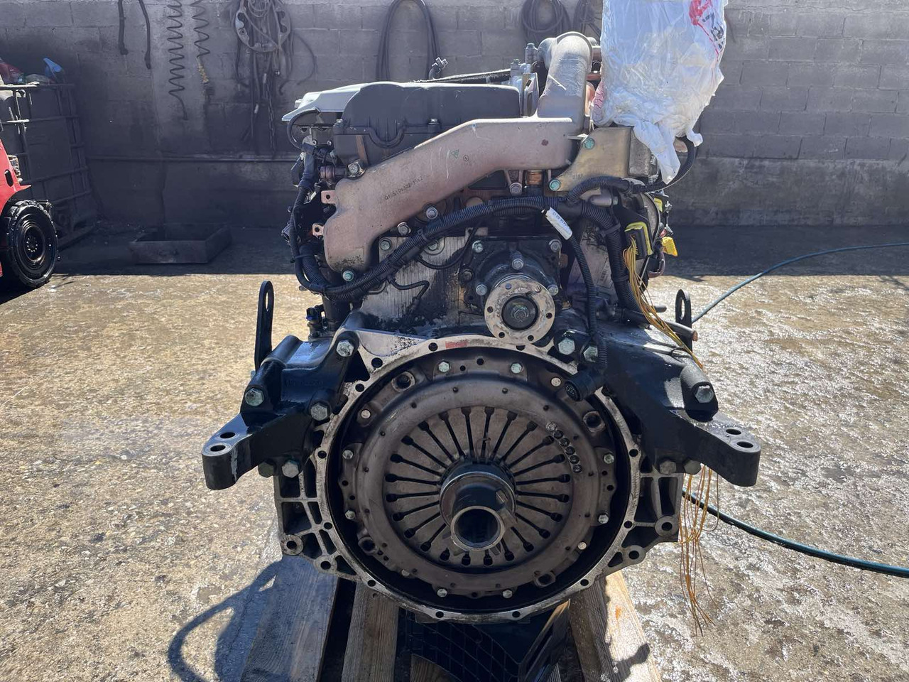 ENGINE MAN EURO 6 D2066LF68-LF61 FOR SPARE PARTS - Двигатель и запчасти для Грузовиков: фото 1 ENGINE MAN EURO 6 D2066LF68-LF61 FOR SPARE PARTS - Двигатель и запчасти для Грузовиков: фото 1