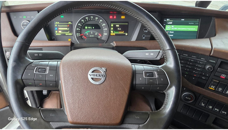 Тягач Volvo FH500: фото 14 Тягач Volvo FH500: фото 14