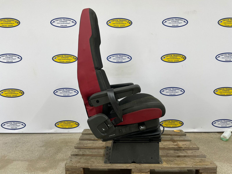 Volvo FH - Сиденье: фото 3 Volvo FH - Сиденье: фото 3