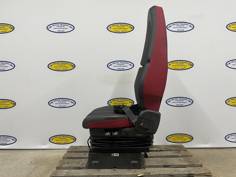 Volvo FH - Сиденье: фото 2 Volvo FH - Сиденье: фото 2