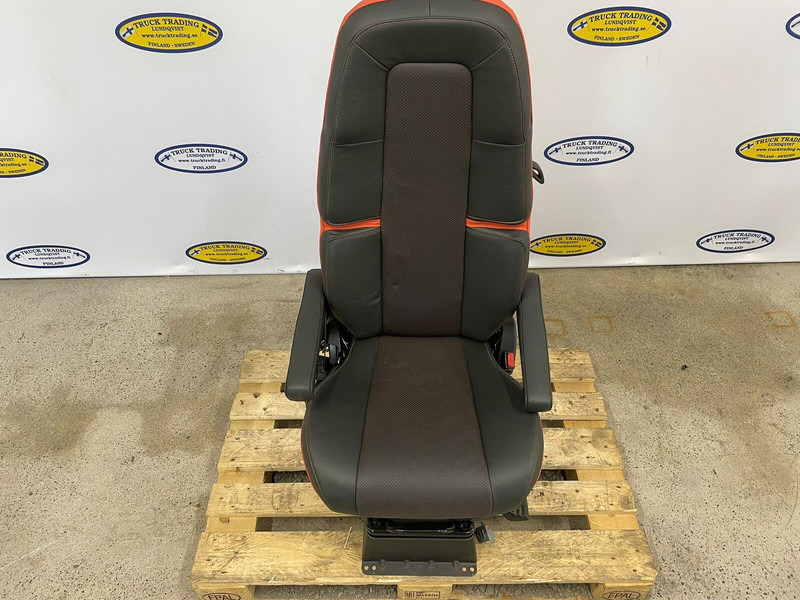 Volvo FH5 - Сиденье: фото 3 Volvo FH5 - Сиденье: фото 3