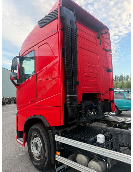 Грузовик-шасси Volvo FH540: фото 11