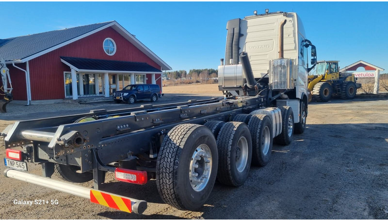 Volvo FH750 New engine and gearbox - Грузовик-шасси: фото 3 Volvo FH750 New engine and gearbox - Грузовик-шасси: фото 3