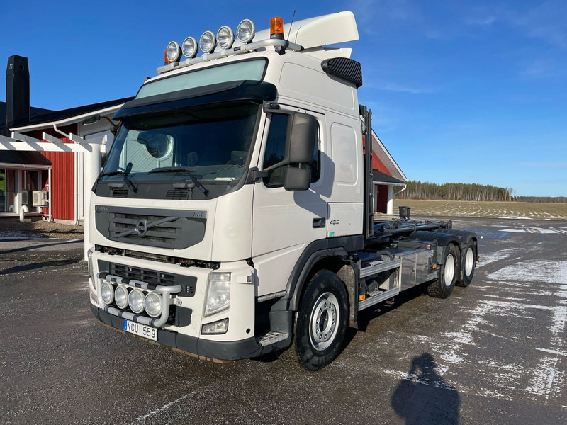 Volvo FM460 Globe 6x4 - Крюковой мультилифт: фото 1 Volvo FM460 Globe 6x4 - Крюковой мультилифт: фото 1