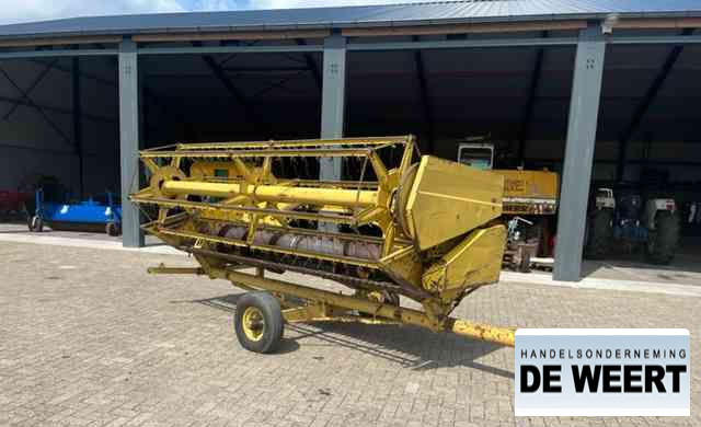 Зерноуборочный комбайн Clayson m 140 clayson combine: фото 7