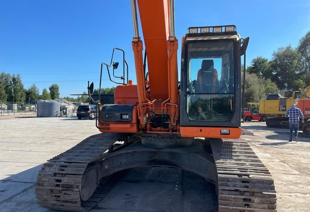 Doosan DX255LC-3 - Гусеничный экскаватор: фото 2 Doosan DX255LC-3 - Гусеничный экскаватор: фото 2