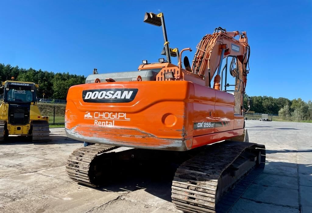 Doosan DX255LC-3 - Гусеничный экскаватор: фото 4 Doosan DX255LC-3 - Гусеничный экскаватор: фото 4