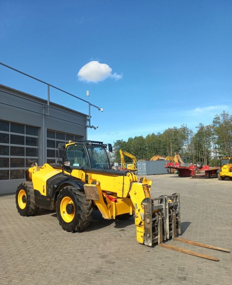 JCB 540-140 - Телескопический погрузчик: фото 3 JCB 540-140 - Телескопический погрузчик: фото 3