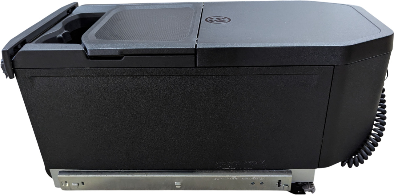 DAF CF, XD, XF, XG KOELKAST 35L VAN DEMO MODEL 2318729 - Кабина и интерьер для Грузовиков: фото 3 DAF CF, XD, XF, XG KOELKAST 35L VAN DEMO MODEL 2318729 - Кабина и интерьер для Грузовиков: фото 3