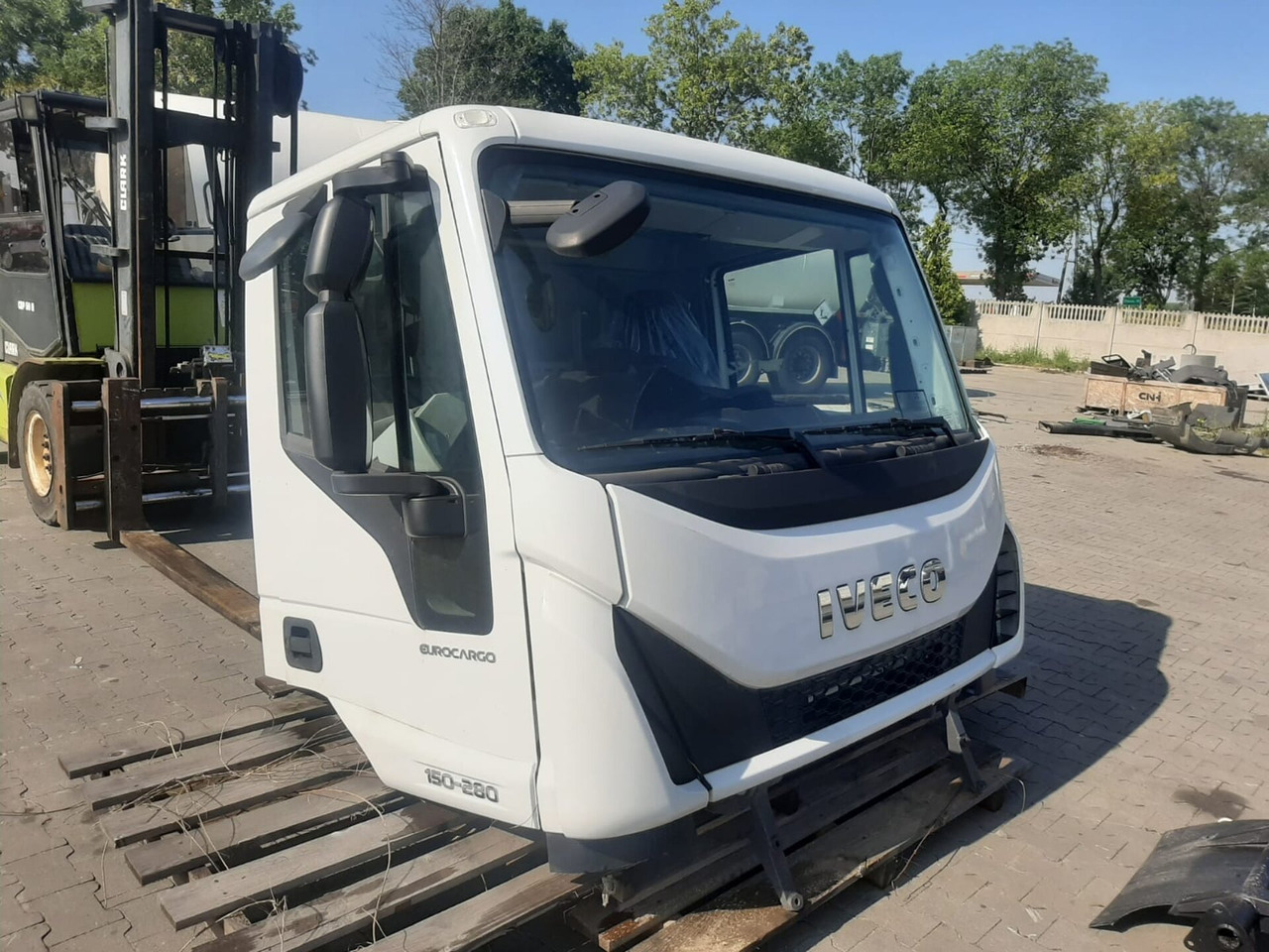 IVECO EUROCARGO 150-280 EURO 5-6 CABINE 4X4 NIEUW HANDMATIG 000135 - Кабина для Грузовиков: фото 1 IVECO EUROCARGO 150-280 EURO 5-6 CABINE 4X4 NIEUW HANDMATIG 000135 - Кабина для Грузовиков: фото 1