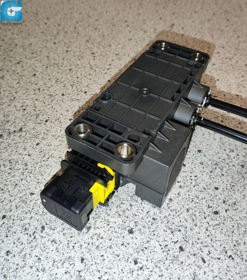 MAN ADBLUE NIVEAUSENSOR OE 81154086123 - Сенсор для Грузовиков: фото 3 MAN ADBLUE NIVEAUSENSOR OE 81154086123 - Сенсор для Грузовиков: фото 3