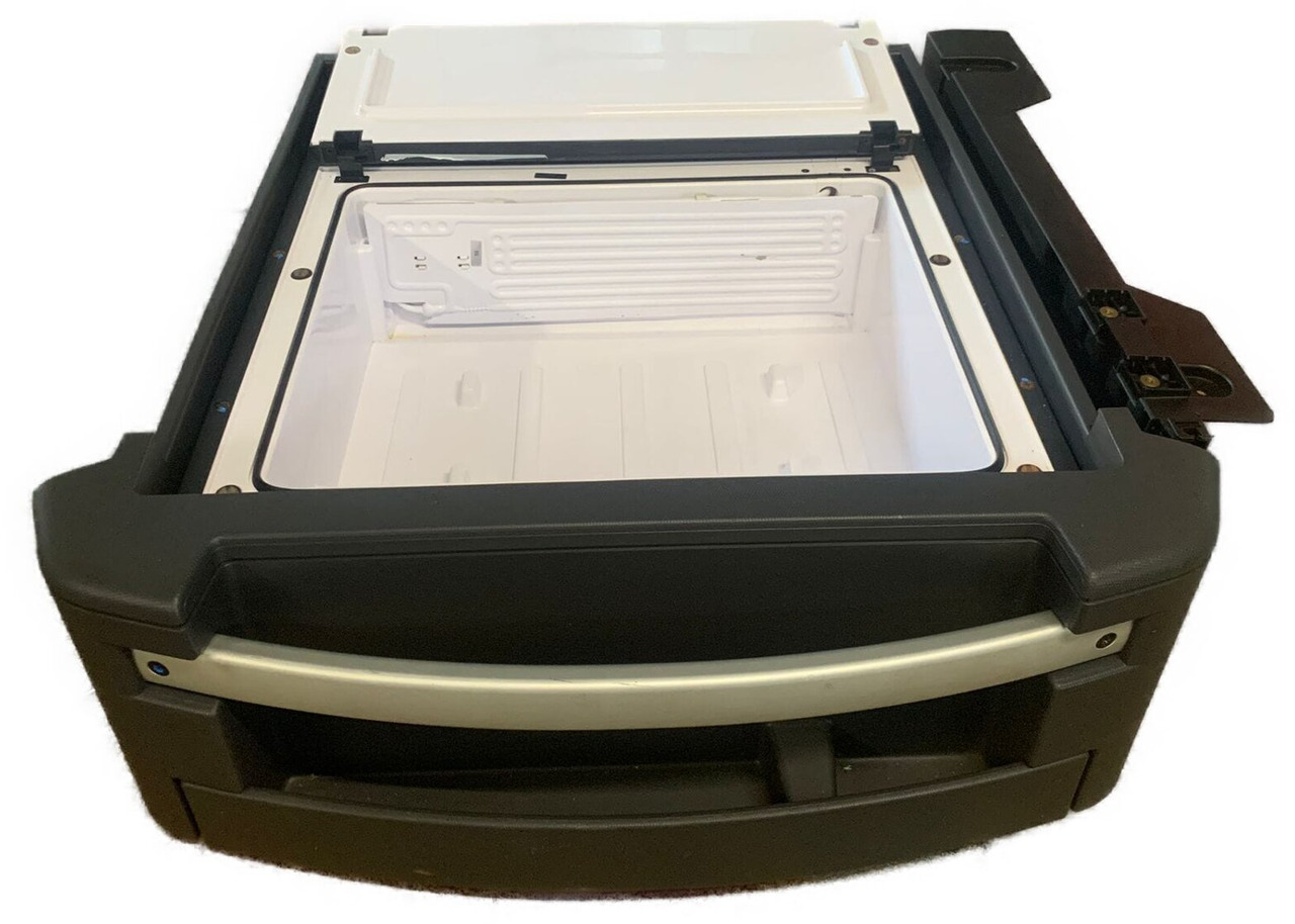 RENAULT T-SERIE KOELBOX 26 LITER 7482268889 7482315436U - Кабина и интерьер для Грузовиков: фото 3 RENAULT T-SERIE KOELBOX 26 LITER 7482268889 7482315436U - Кабина и интерьер для Грузовиков: фото 3