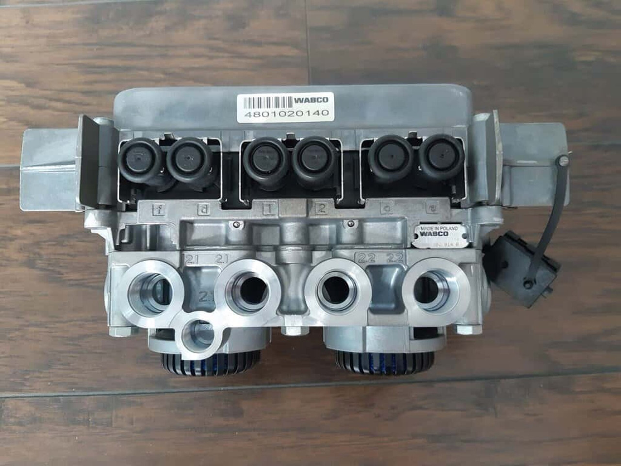 WABCO EBS MODULATOR SCHMITZ,KRONE NIEUW + deposit 4801020140 - Тормозной клапан для Грузовиков: фото 1 WABCO EBS MODULATOR SCHMITZ,KRONE NIEUW + deposit 4801020140 - Тормозной клапан для Грузовиков: фото 1