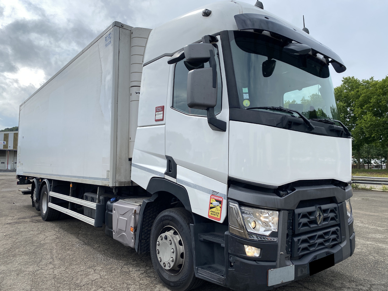 RENAULT T - Рефрижератор: фото 4 RENAULT T - Рефрижератор: фото 4